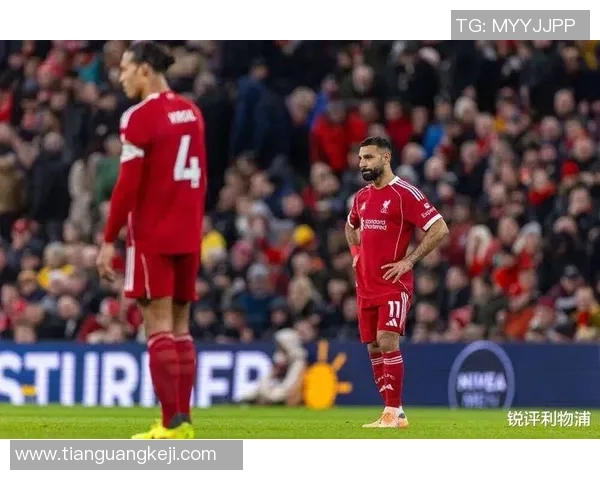 英超大战利物浦狂胜曼联四球大捷帽子戏法点燃全场热情