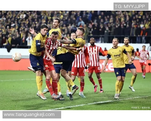 国王杯精彩对决里昂大胜切尔西五球狂潮引爆全场激情