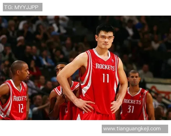 姚明与韦伯携手共创辉煌篮球时代的传奇故事与精彩瞬间