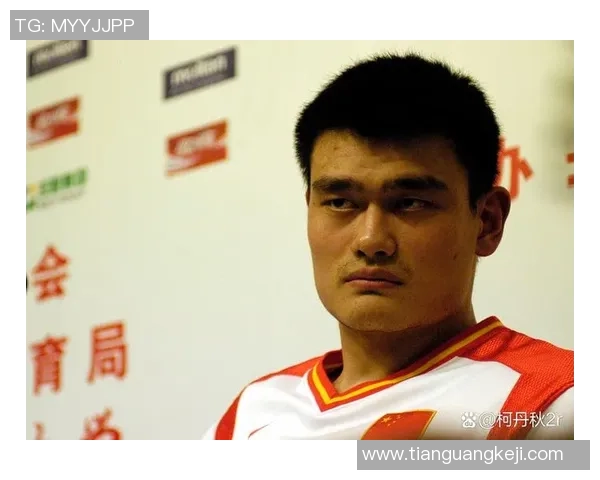 姚明写真图片欣赏展现篮球巨星风采与魅力的精彩瞬间