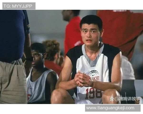 姚明最壮的背后故事与他在篮球界的传奇成就解析