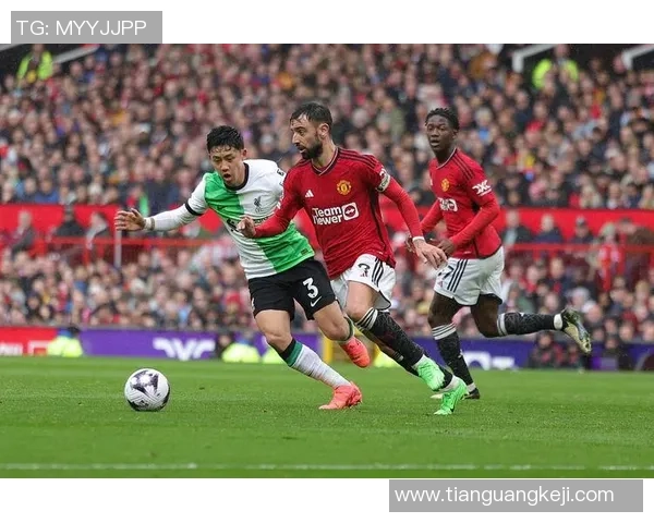 中超激战曼联与利物浦战成平局十大精彩进球瞬间回顾引爆全场热情