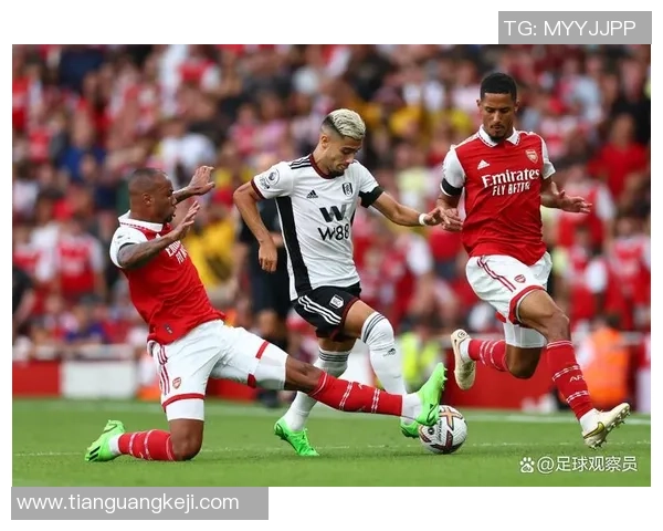 欧冠激战国米大胜阿森纳争议判罚引发全场沸腾 欧冠激战国米大胜阿森纳争议判罚引发全场沸腾