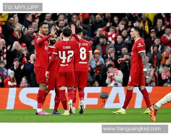 欧联杯精彩对决那不勒斯狂胜利物浦五球引爆全场激情