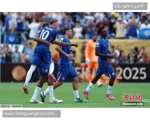 切尔西友谊赛大胜巴黎圣日耳曼点球大战精彩瞬间引发全场欢呼