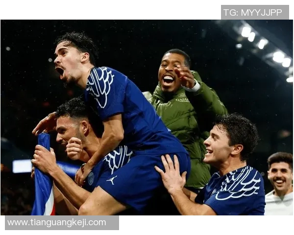 国米在友谊赛中以4-3逆转阿森纳补时争议进球引发全场热议